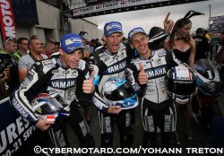 Enorme joie à l' arrivée des 24 Heures moto 2014 !