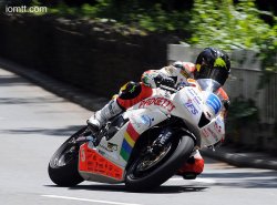 9e succès de Bruce Anstey au Tourist Trophy