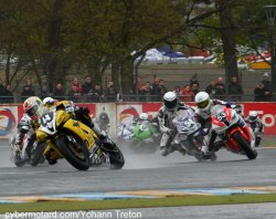 supersport : Lucas Mahias imbattable sous la pluie !